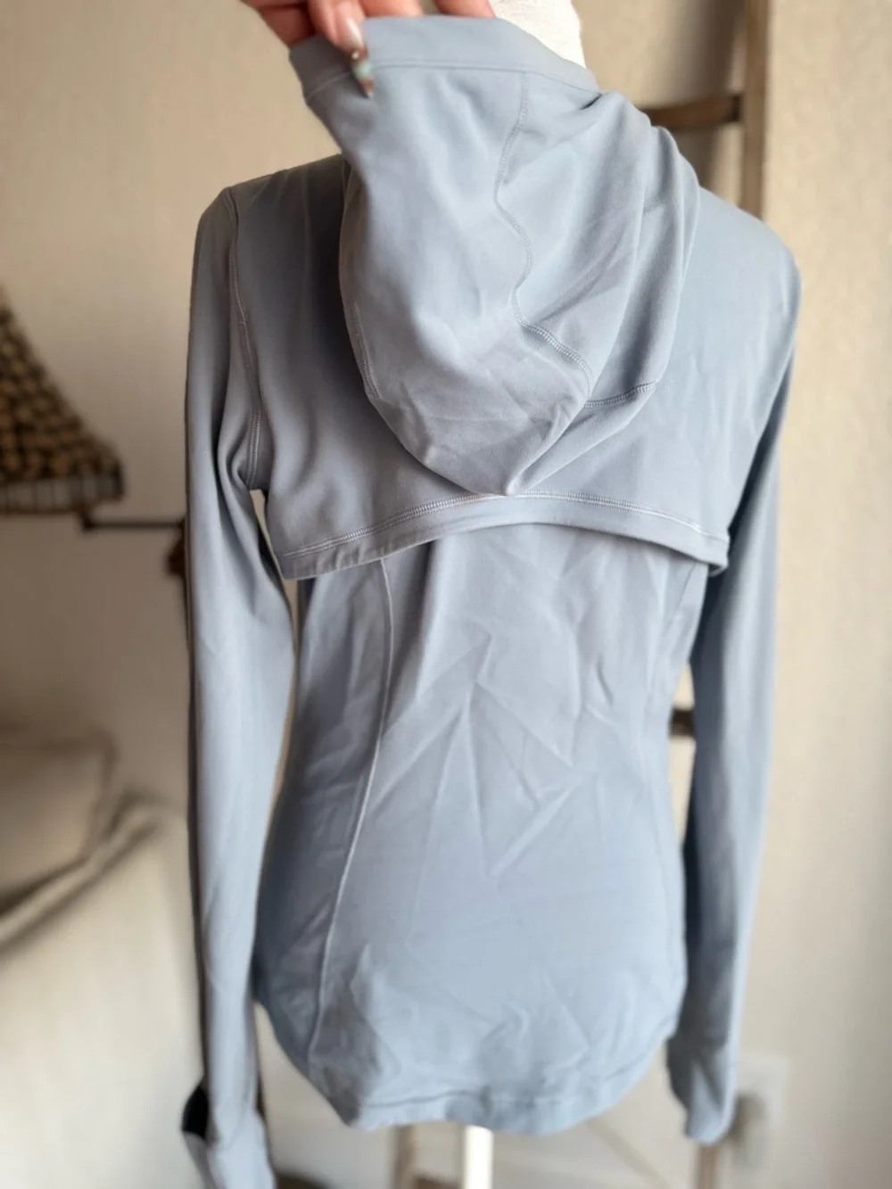 lululemon athletica sleek fitted